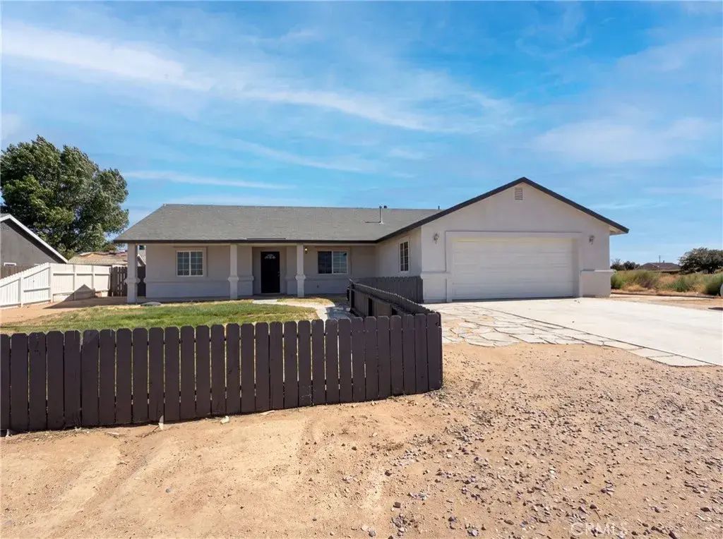 9712 Nipa, California City