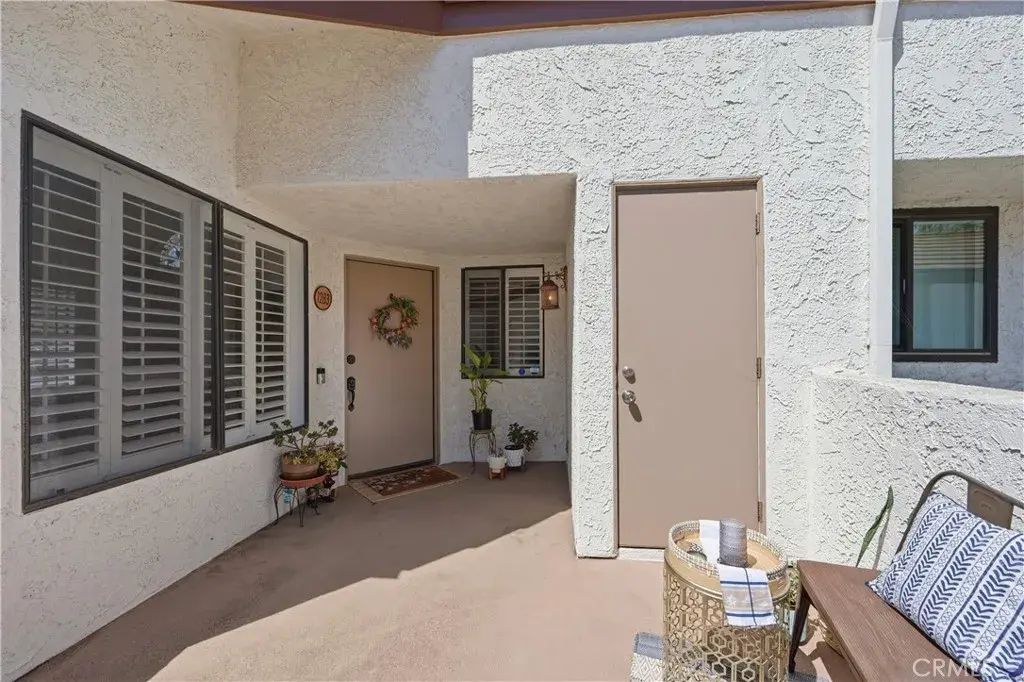1283 Calle Bonita, Camarillo