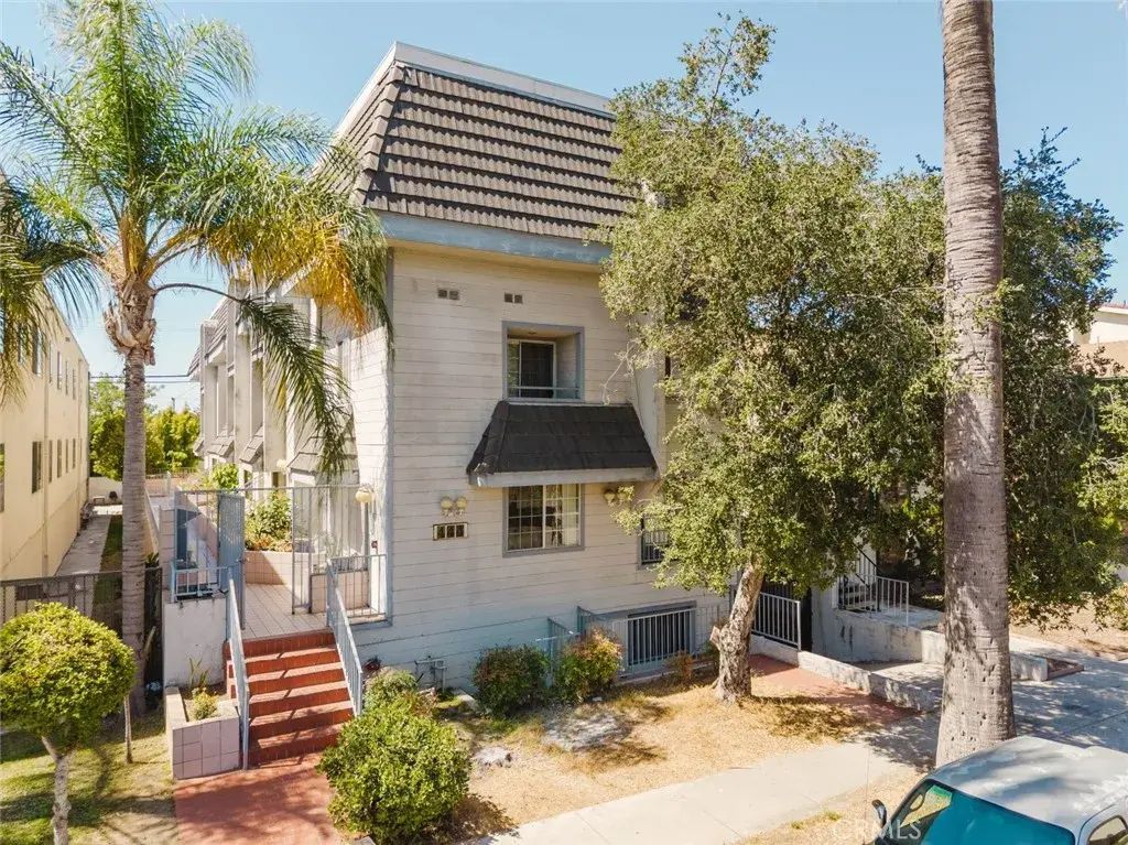444 Myrtle Street 4, Glendale