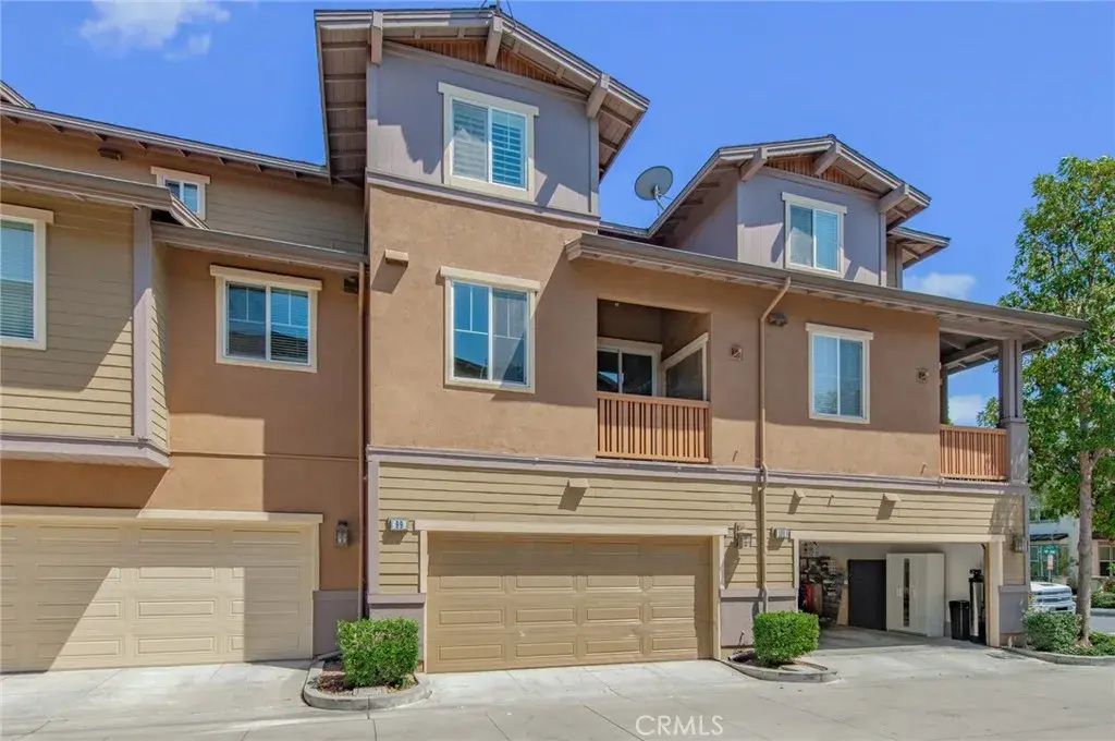99 Liberty St, Tustin