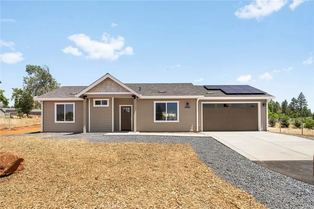 5960 Hayes, Paradise