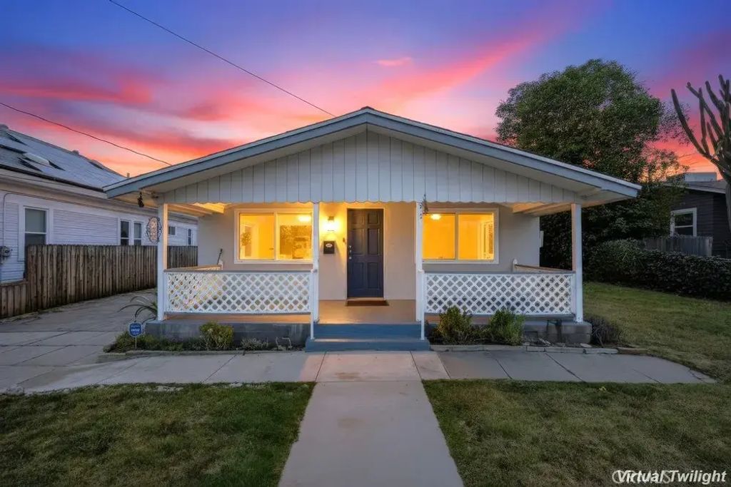 107 S Center Street, Redlands