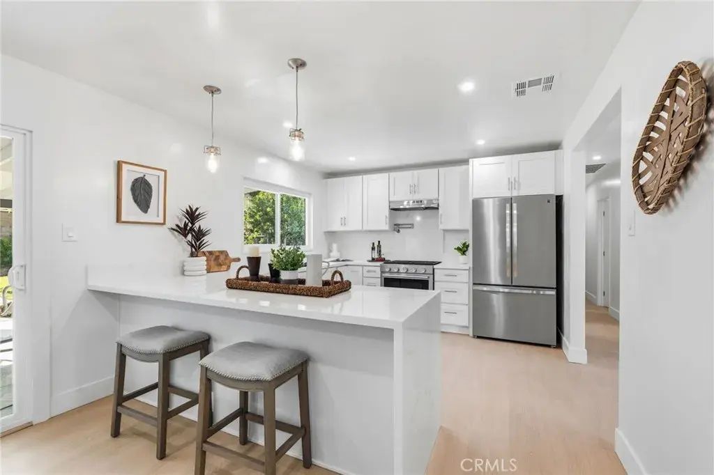 585 N Wendy, Newbury Park