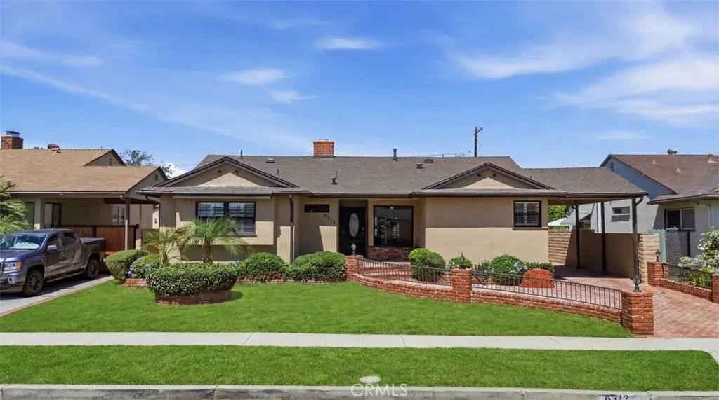 6313 Melvin, Tarzana