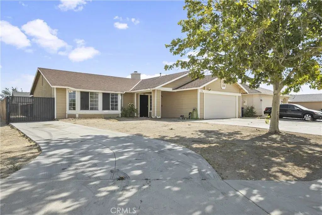2100 Matthew Avenue, Rosamond