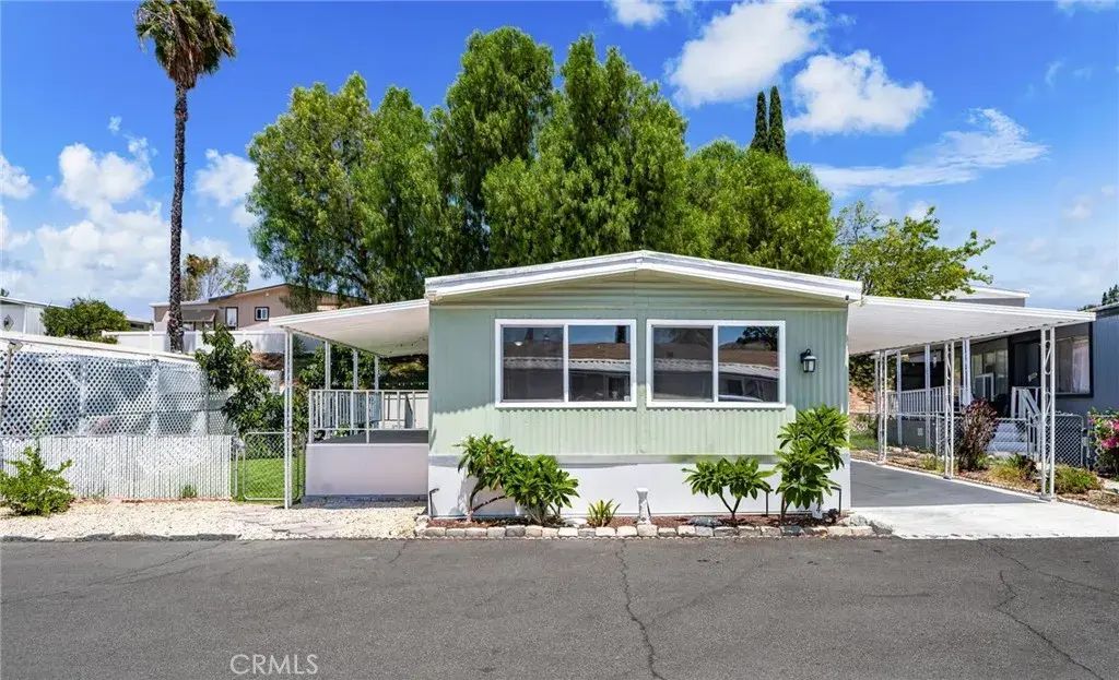 15181 Van Buren 74, Riverside
