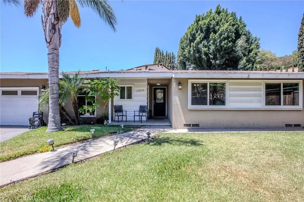 13879 Penn, Whittier