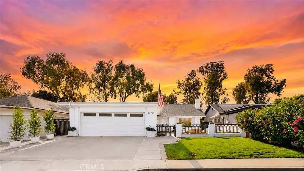 23791 Formello, Laguna Hills