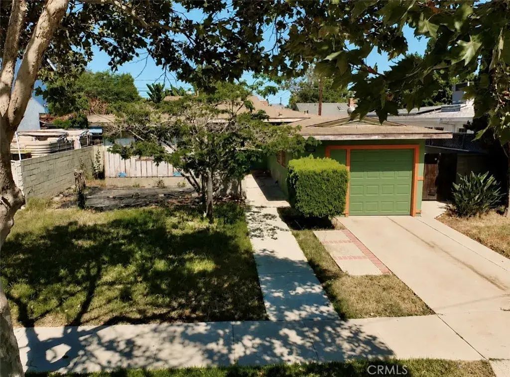 2608 Josie Avenue, Long Beach