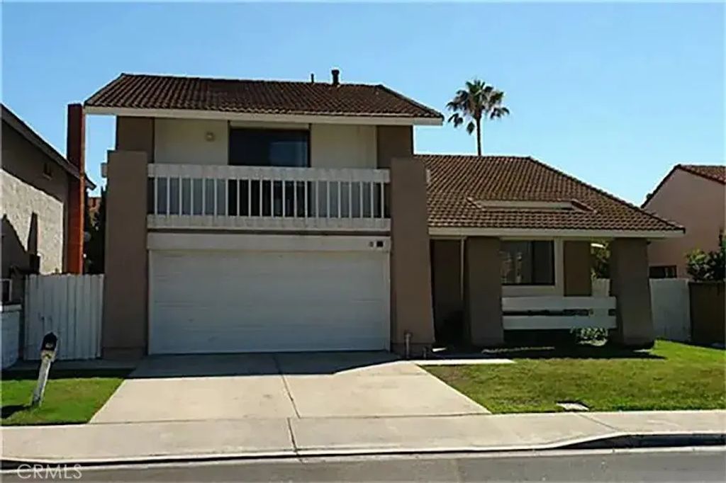 15 Mecklenberg, Irvine