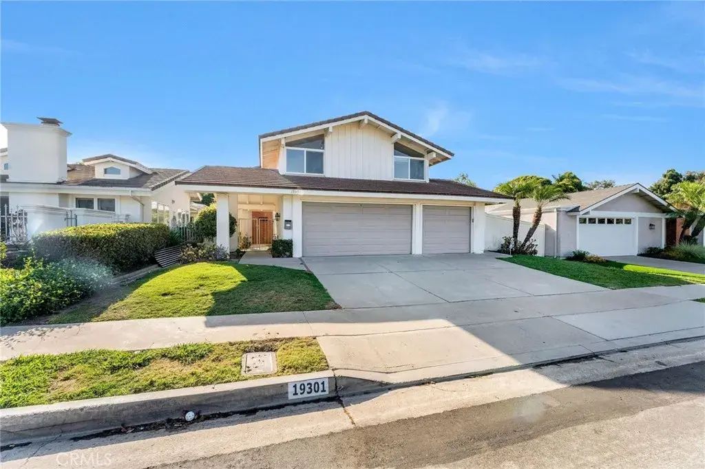 19301 Sierra Inez, Irvine