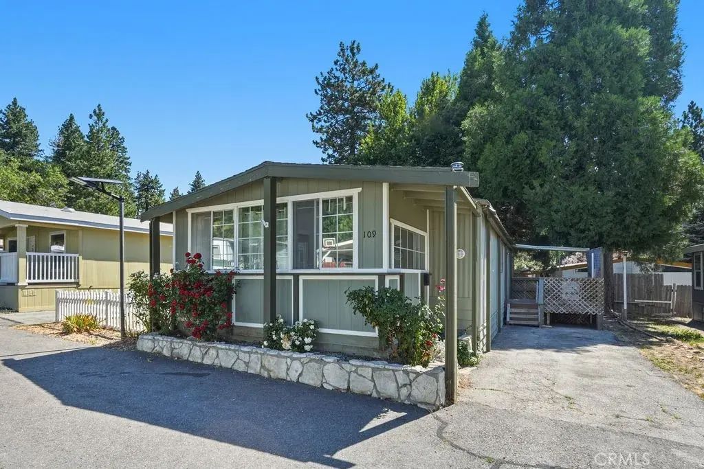 22899 Byron 109, Crestline