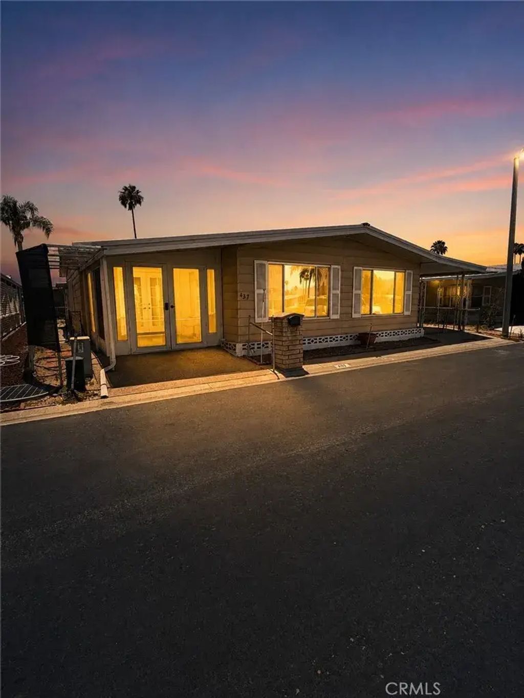 601 N Kirby 437, Hemet