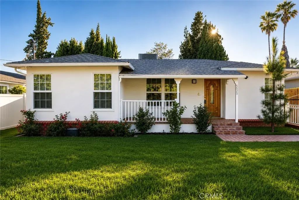 5525 Costello Avenue, Los Angeles