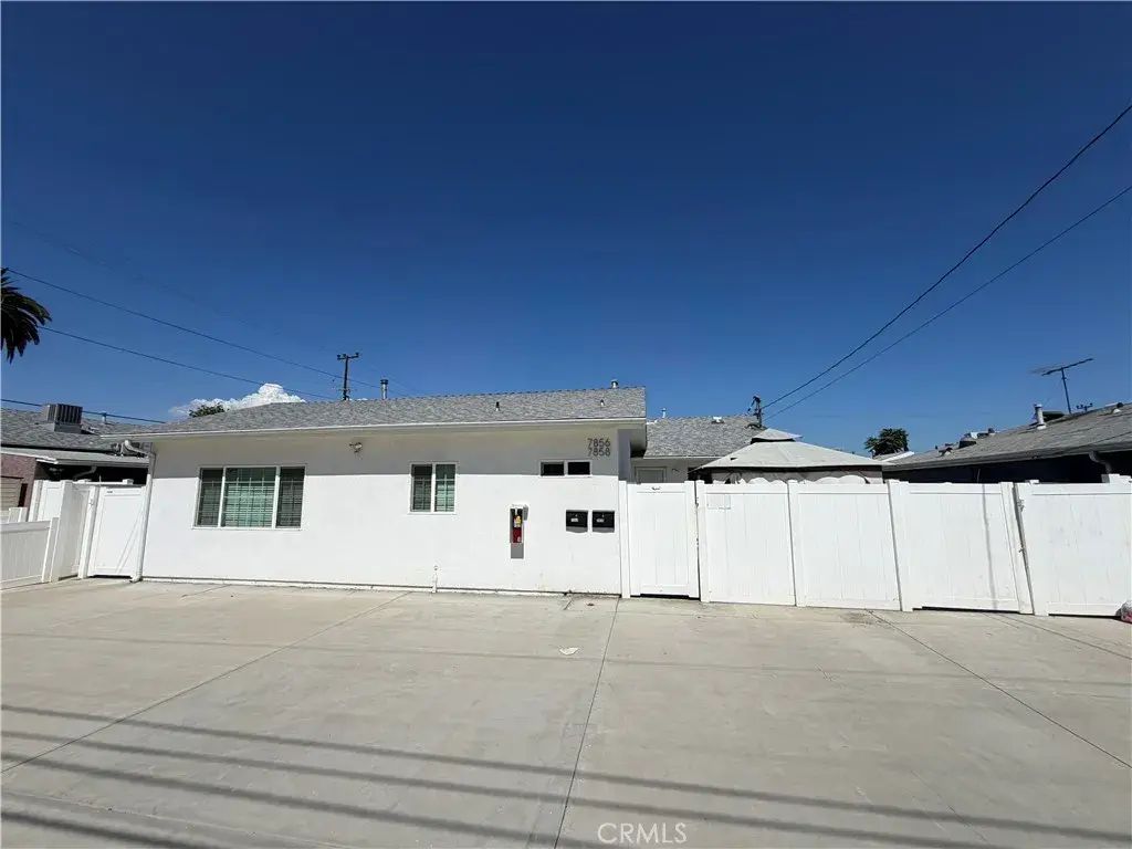 7856 Ledge, Sun Valley