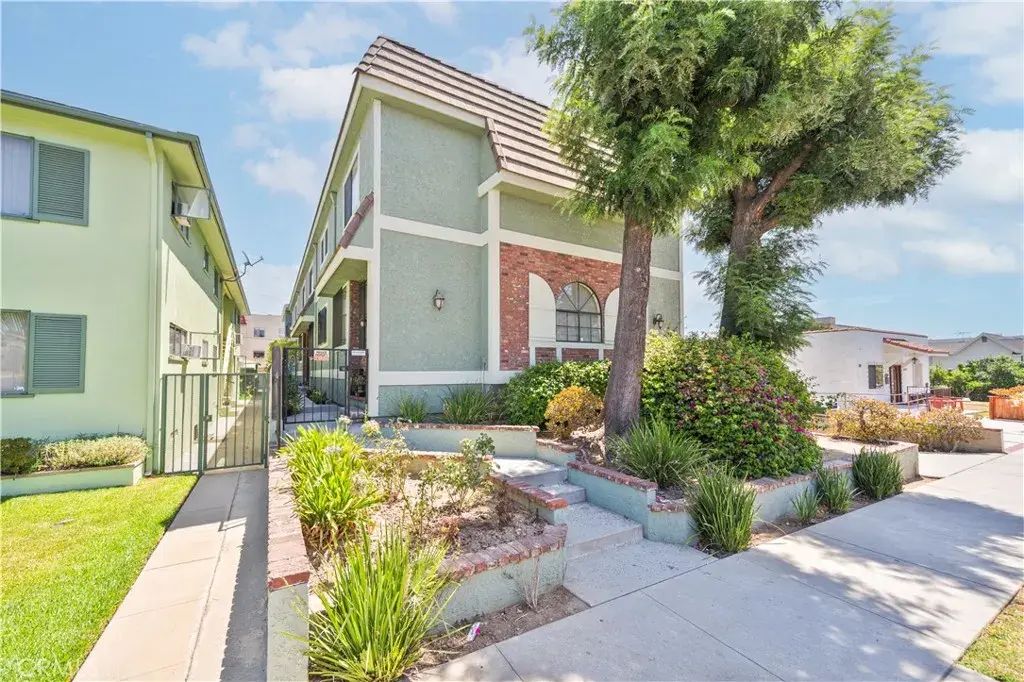 134 N 4th Street E, Alhambra