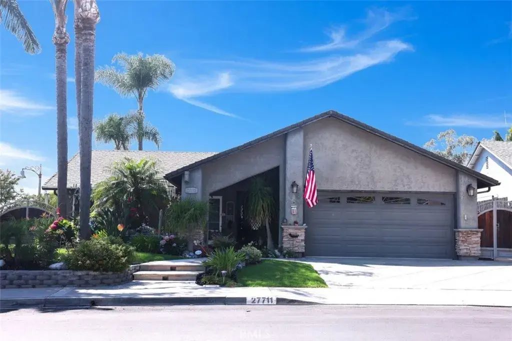 27711 Golondrina, Mission Viejo