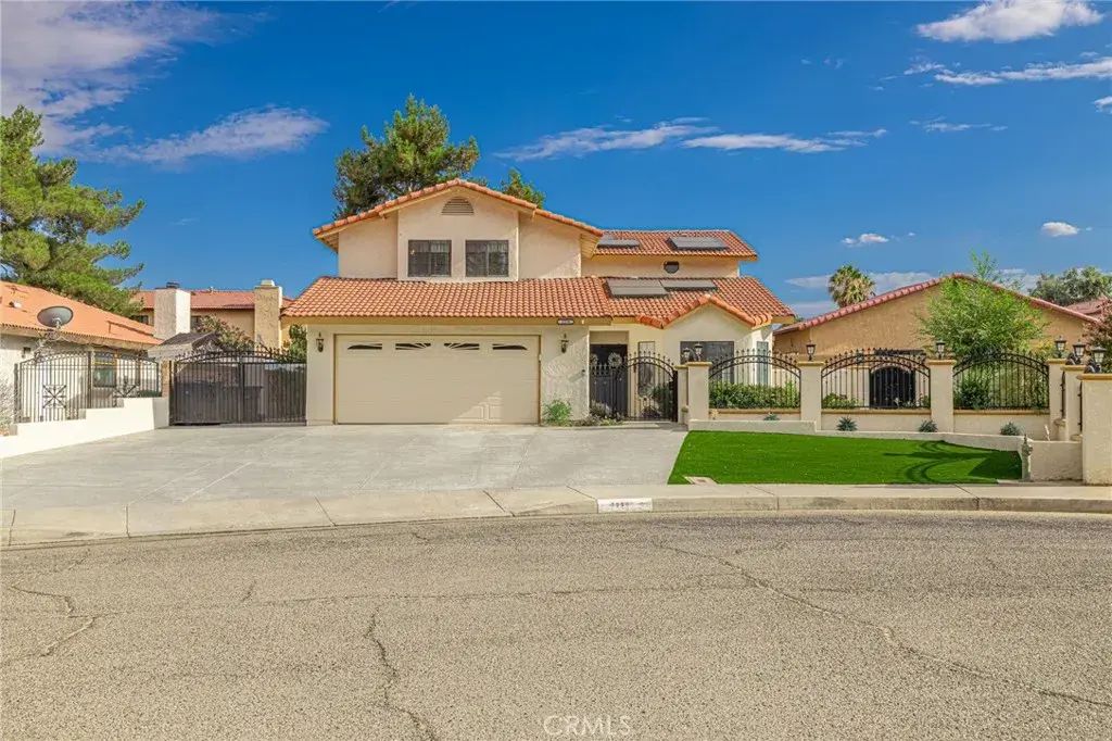 1334 Sun Court, Lancaster