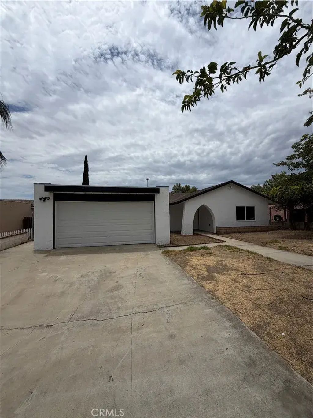 527 W 10th, Perris