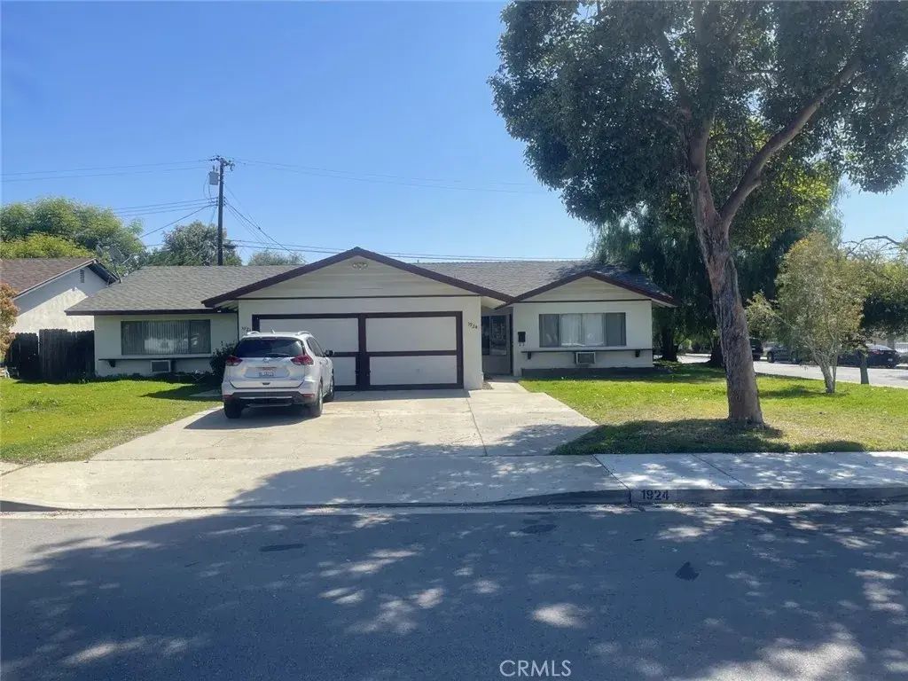 1924 Royalty Drive, Pomona