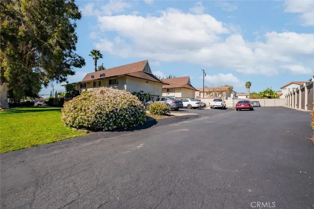 1935 Royalty Drive, Pomona