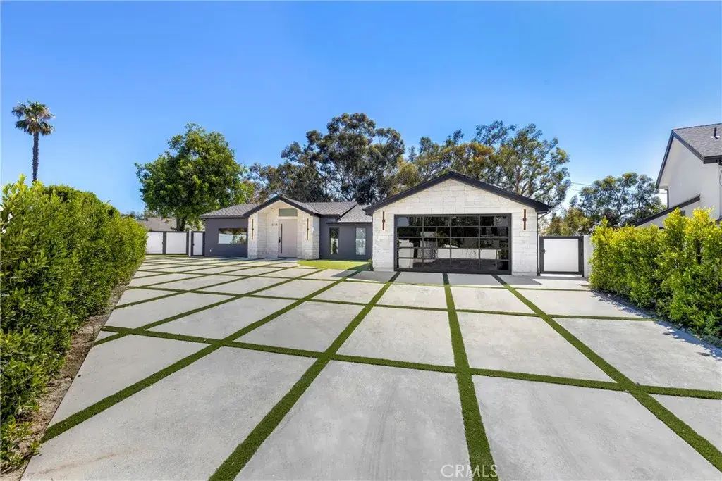 6114 Sadring Avenue, Woodland Hills
