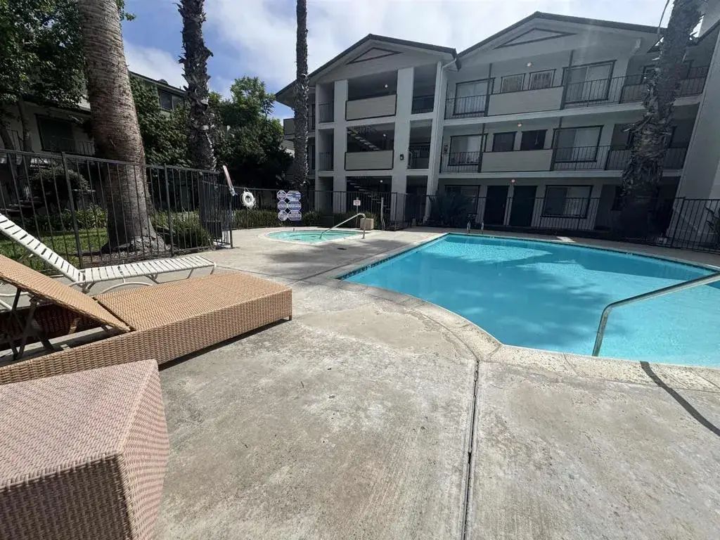 569 E Street 14, Chula Vista
