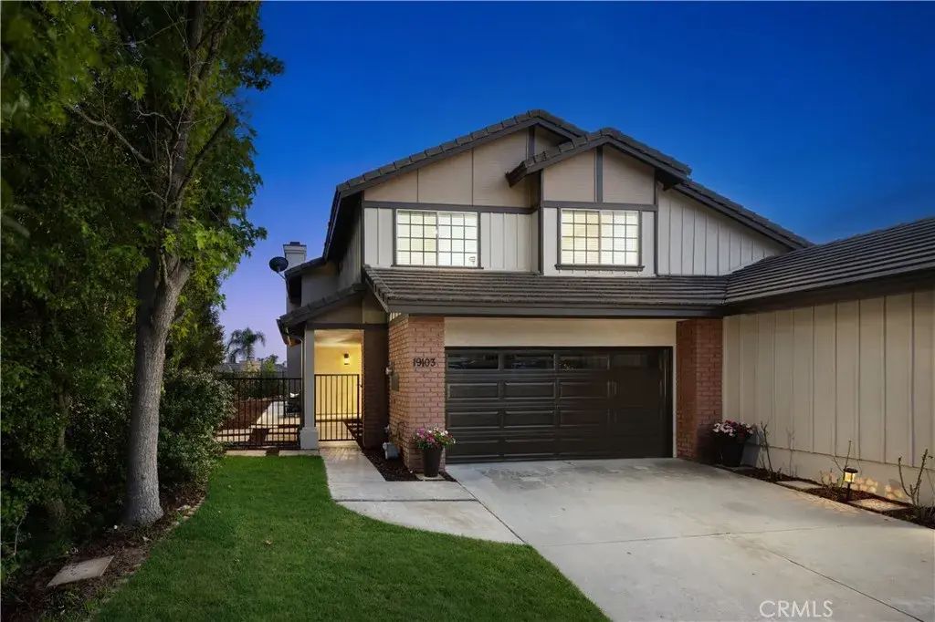19103 Sycamore Glen Drive, Lake Forest