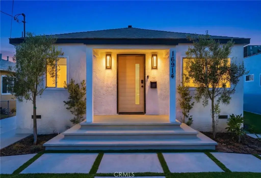 16914 S Hobart, Gardena