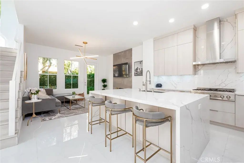 3 Oroville, Irvine