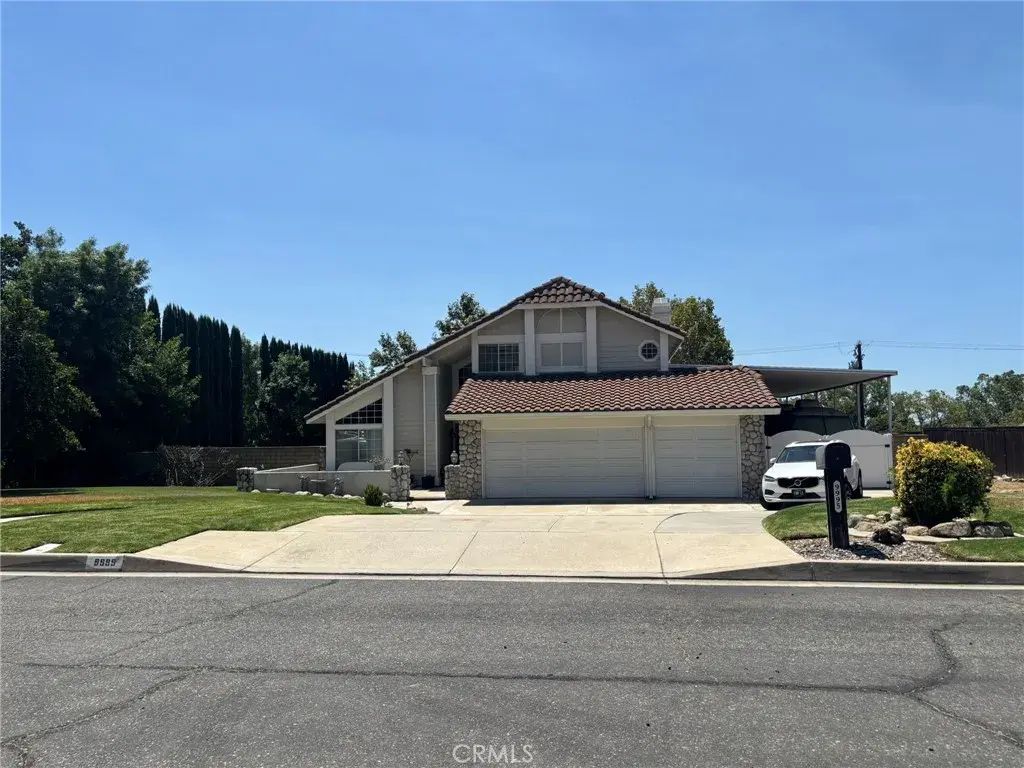 9995 Smoketree, Rancho Cucamonga