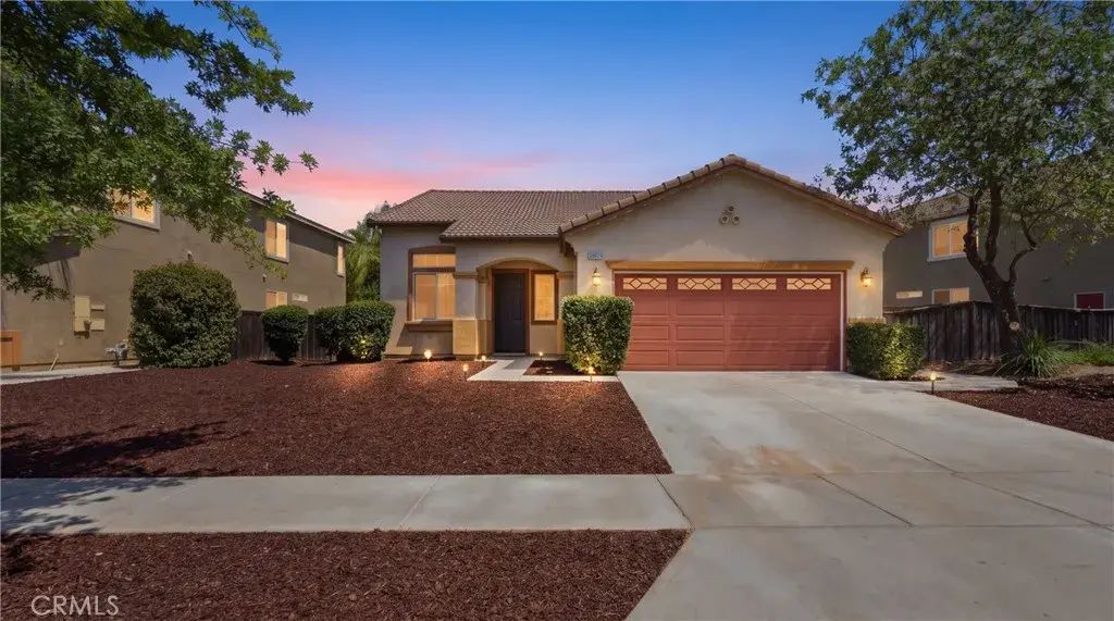 33675 Carnation, Murrieta