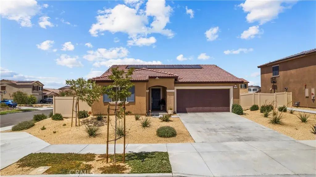 4385 W Avenue J-6, Lancaster