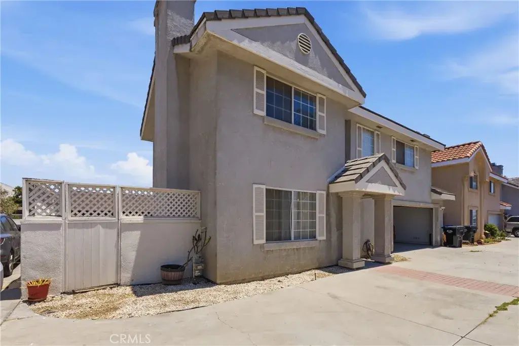 7257 Motz Street, Paramount