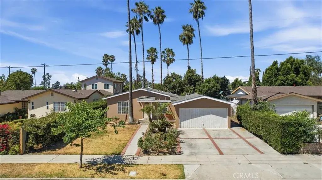 9015 Haddon Avenue, Sun Valley