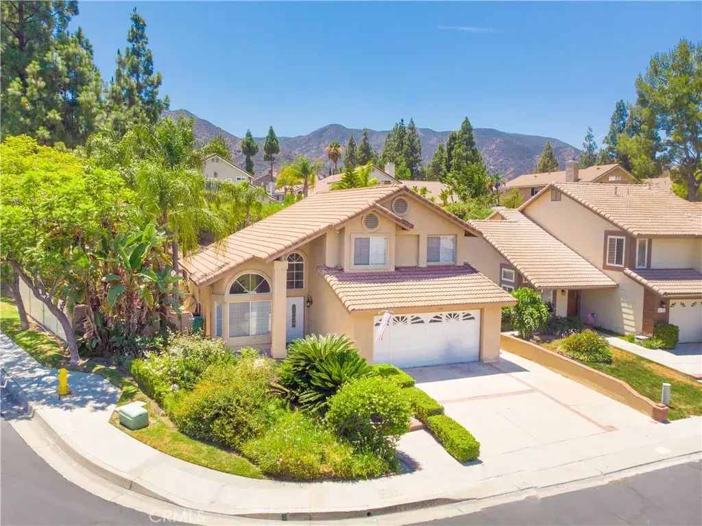 1700 Mojave View Circle, Corona