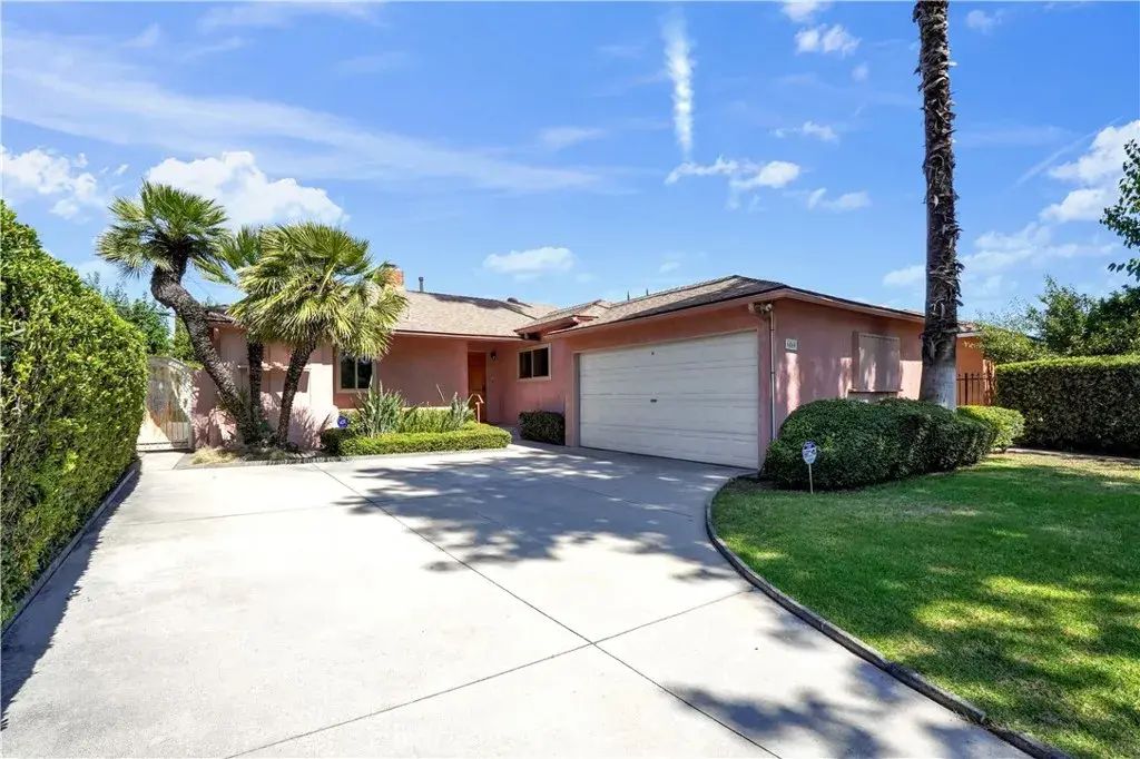 6860 Babcock Avenue, North Hollywood