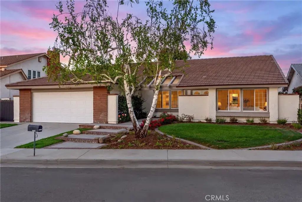 25660 Lochmoor Road, Valencia