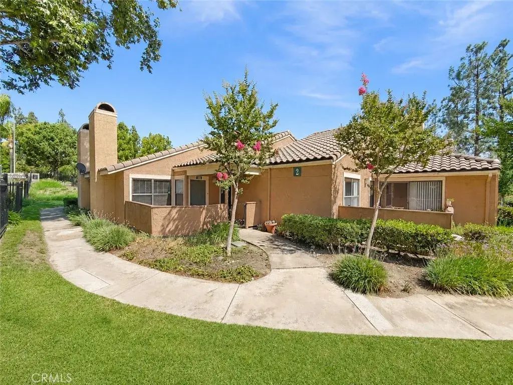 10655 Lemon Avenue 202, Rancho Cucamonga