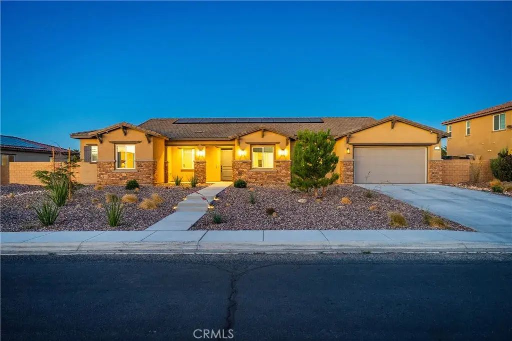 12961 Davona Dale, Apple Valley