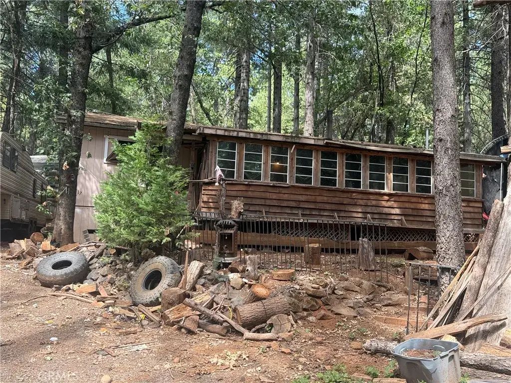 6317 Columbine Road, Magalia