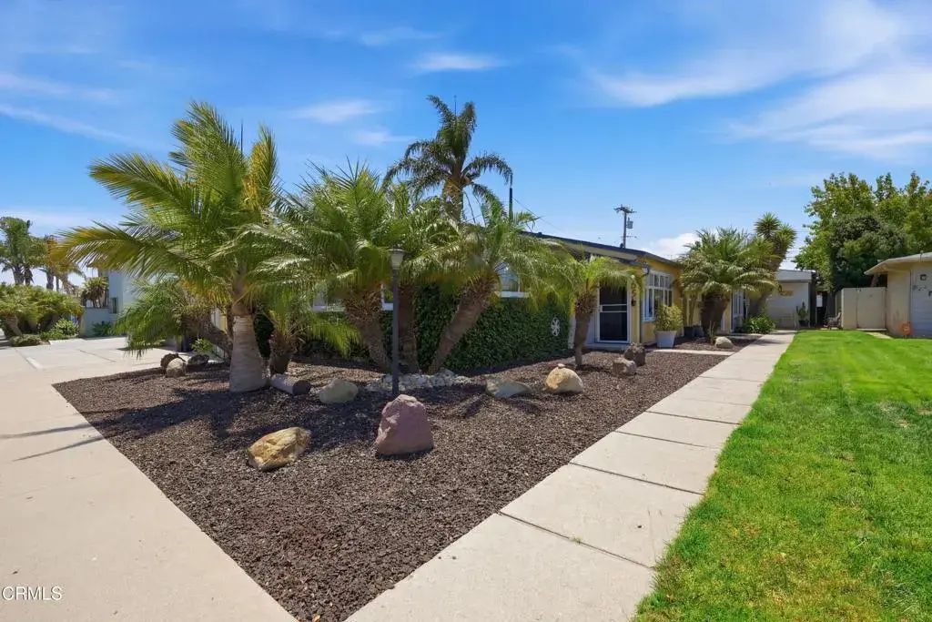 220-224 W Robert Avenue, Oxnard