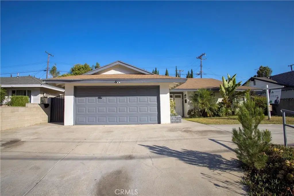 3040 La Puente, West Covina