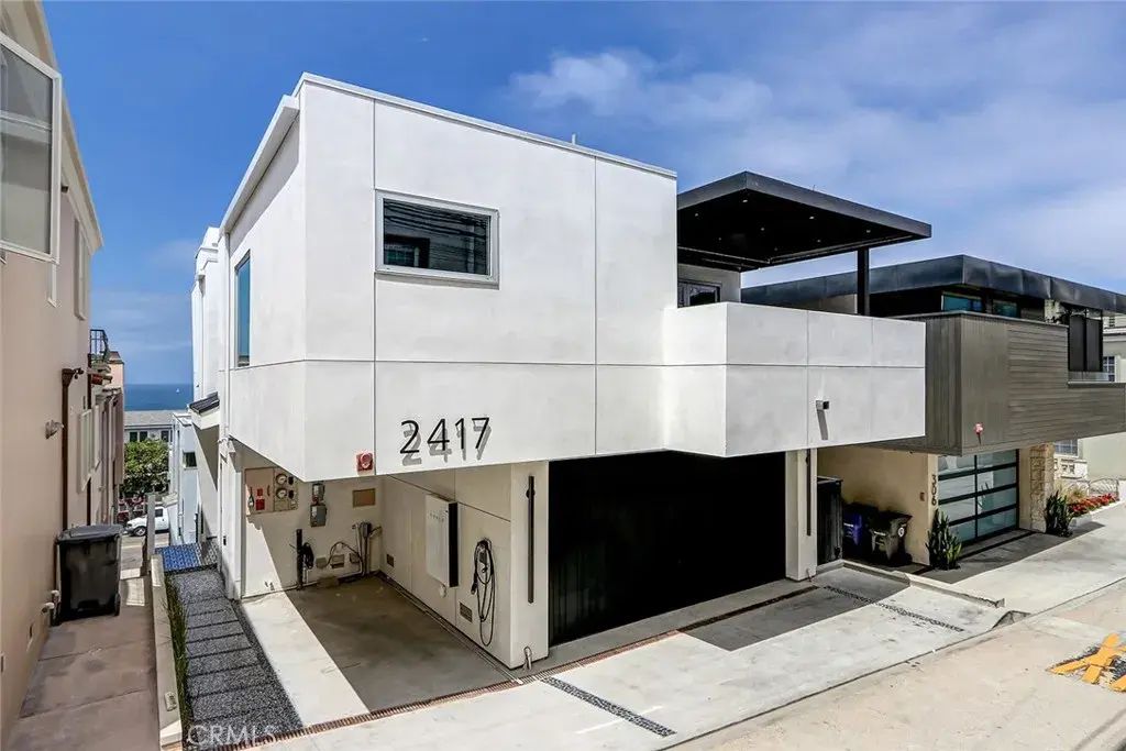 2417 Crest, Manhattan Beach