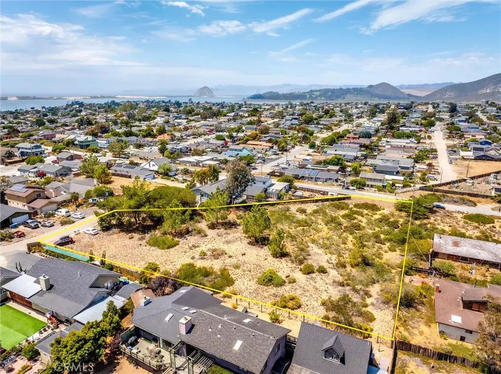 1295 San Luis, Los Osos