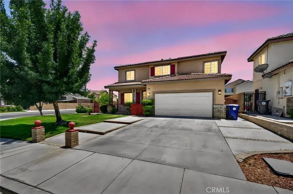 13991 Silver Creek, Victorville