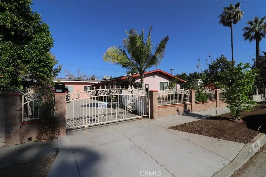 1403 Greenberry, La Puente