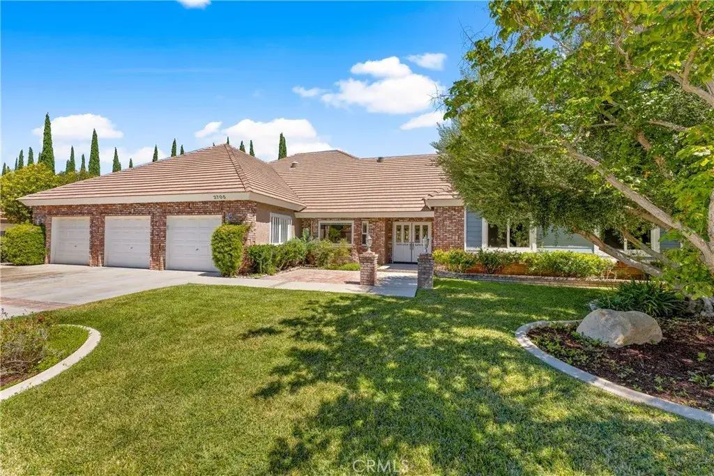 2705 Brentwood Drive, Lancaster