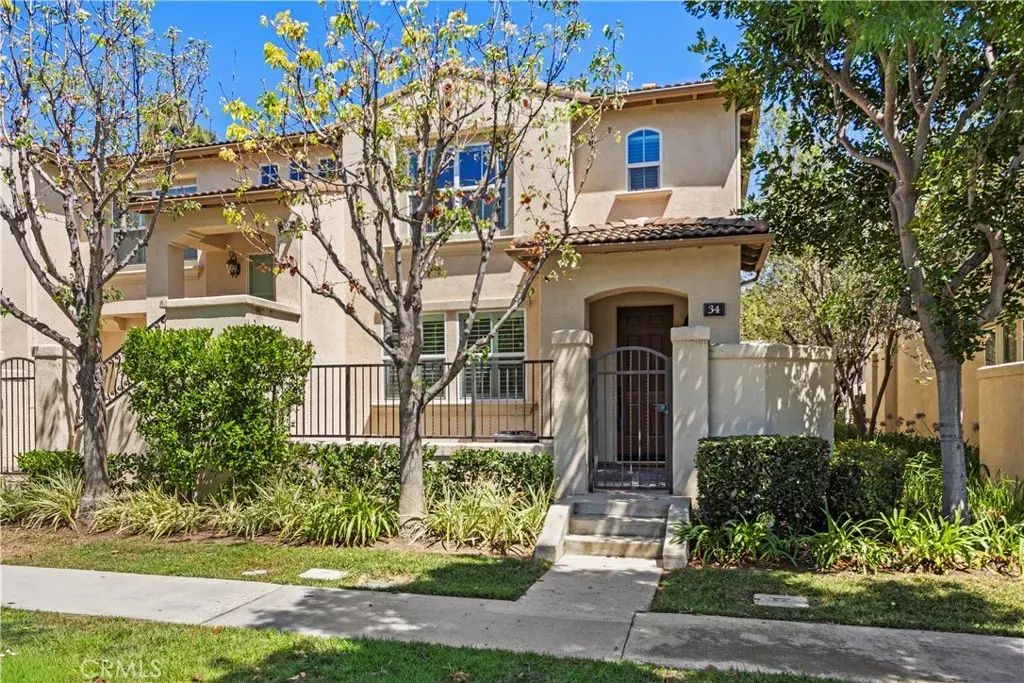 34 League, Irvine