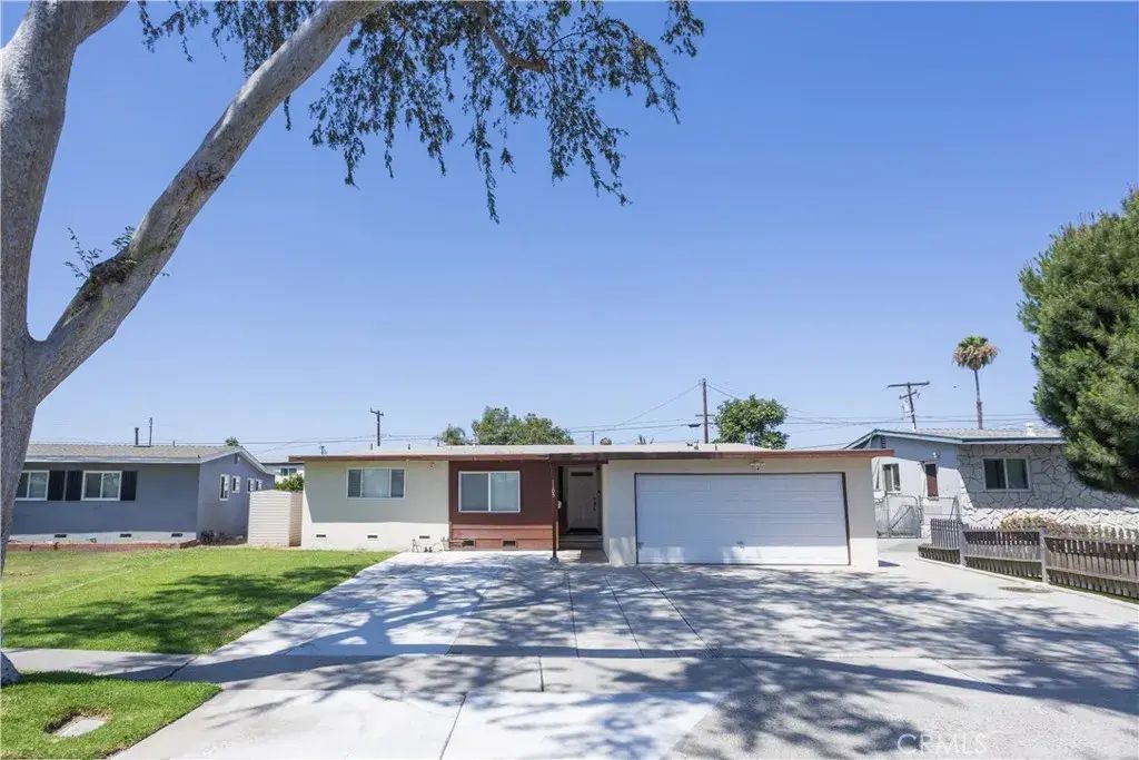 1105 W Ash, Fullerton